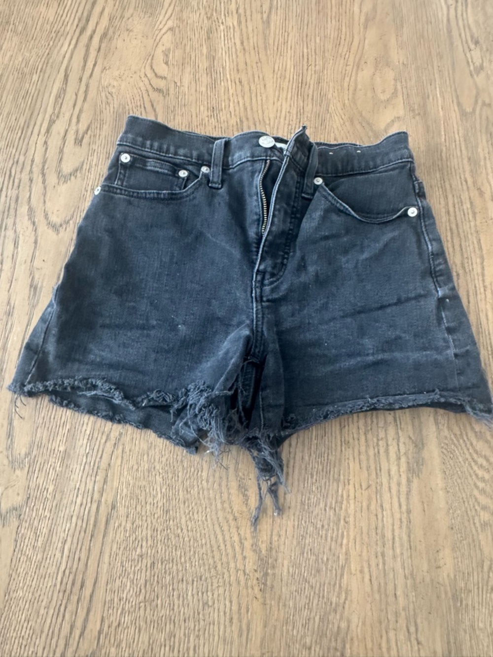 Madewell K6156 Black Distressed Denim Shorts 25 Raw Hem High Rise Festival Y2K